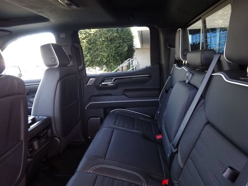 New 2026 GMC Sierra 1500 AT4X w/ LPO, Black Badging Package AWD/4WD image 23
