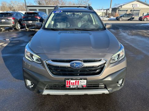 Used 2022 Subaru Outback Limited image 3