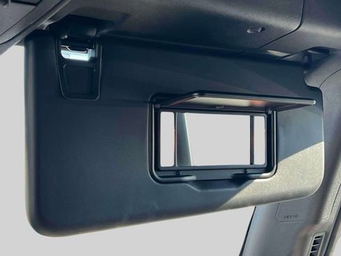 Used 2022 Ford Bronco Wildtrak image 31