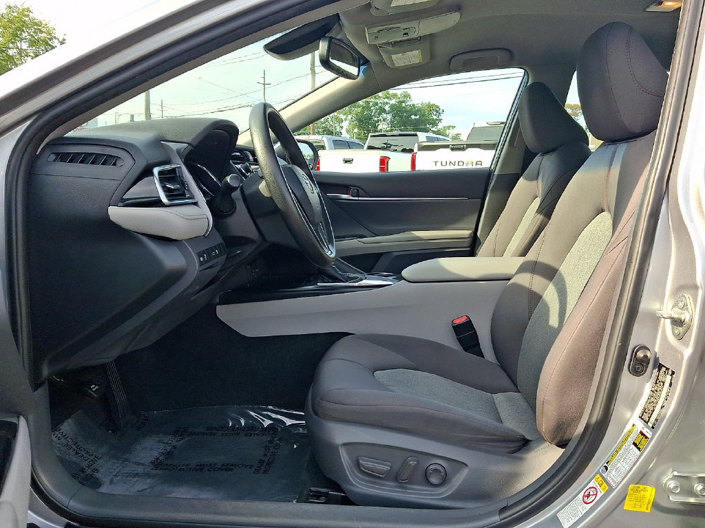 Certified 2018 Toyota Camry LE w/ Convenience Package FWD image 13