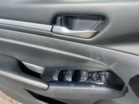 Used 2023 Nissan Altima 2.5 SV image 19