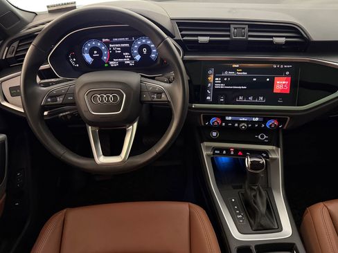 Used 2023 Audi Q3 2.0T Premium Plus w/ Premium Plus Package image 28