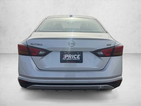 Used 2023 Nissan Altima 2.5 SV image 6