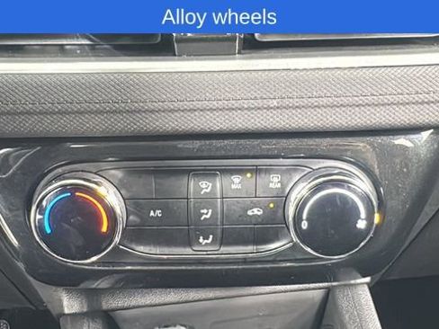 Used 2025 Chevrolet TrailBlazer LT image 26