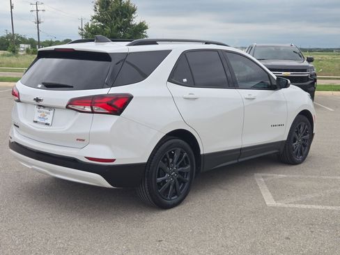 Certified 2024 Chevrolet Equinox RS w/ RS Leather Package FWD image 3