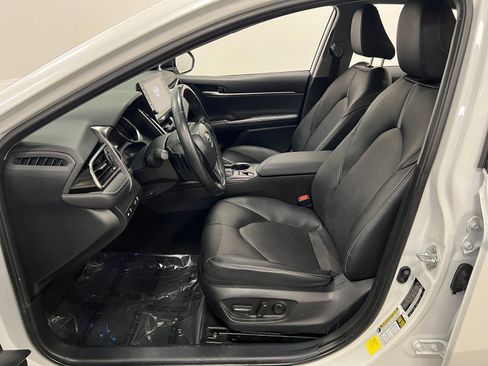 Used 2024 Toyota Camry XSE image 10