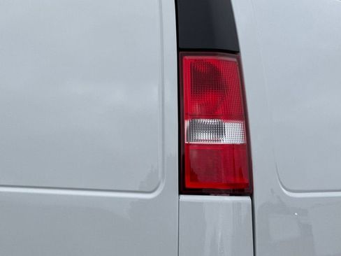 New 2026 Chevrolet Express 2500 Extended w/ Communications Package RWD image 27