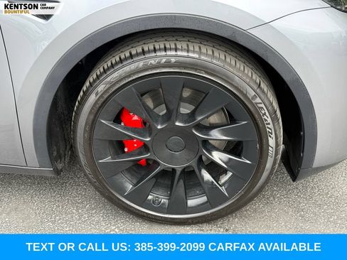 Used 2024 Tesla Model Y Performance AWD/4WD image 12
