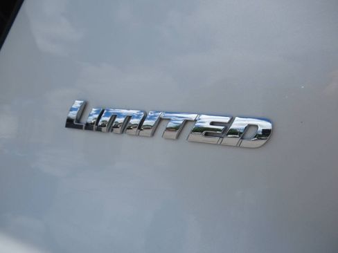 Used 2016 Toyota 4Runner Limited AWD/4WD image 7