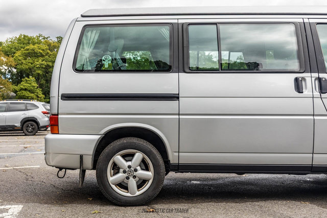 Used 2002 Volkswagen Eurovan MV FWD image 8