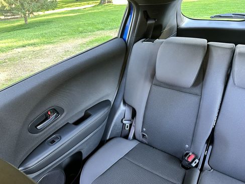 Used 2021 Honda HR-V Sport image 17