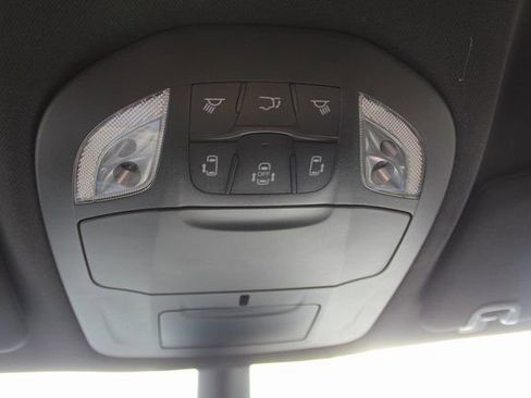 New 2026 Chrysler Pacifica Select image 26