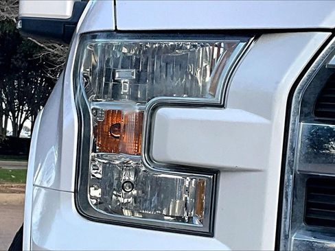 Used 2016 Ford F150 Lariat w/ Trailer Tow Package image 32