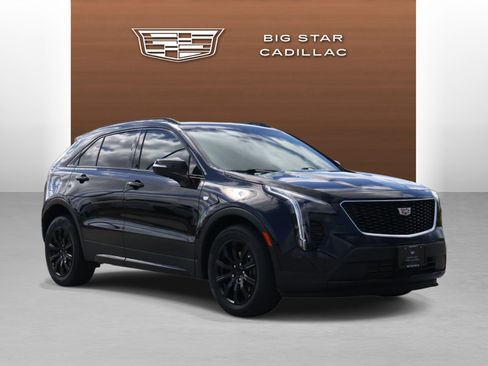 Certified 2023 Cadillac XT4 Sport w/ Technology Package FWD image 7