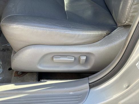 Used 2003 Toyota Camry LE image 19