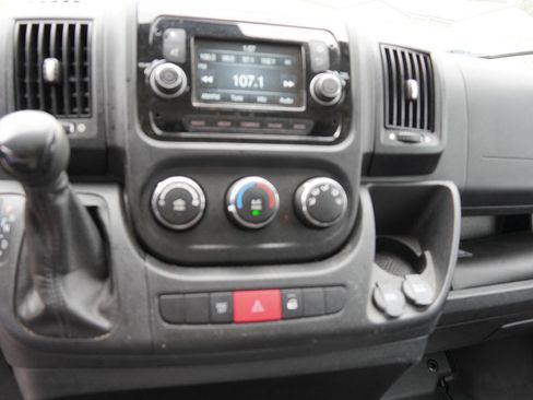 Used 2018 RAM ProMaster 2500 FWD image 16