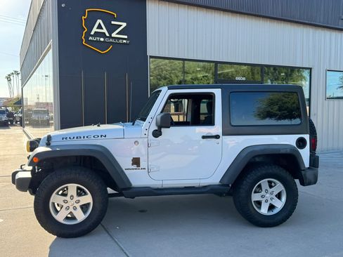 Used 2011 Jeep Wrangler Rubicon w/ PWR Convenience Group AWD/4WD image 9