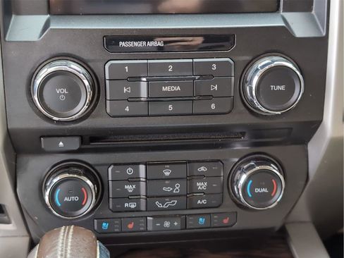 Used 2018 Ford F150 Lariat AWD/4WD image 16