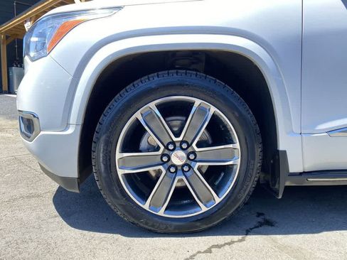 Used 2017 GMC Acadia Denali w/ Technology Package AWD/4WD image 11
