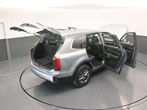 Used 2024 Kia Telluride LX FWD image 58