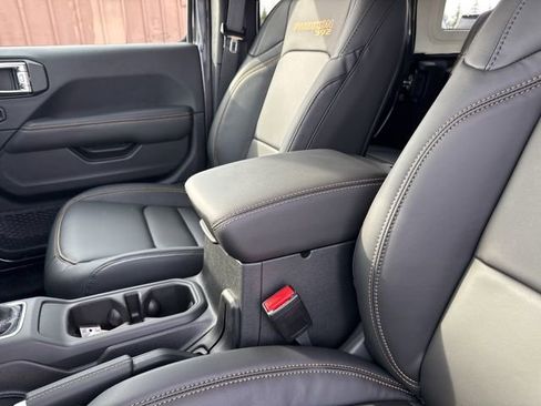 New 2025 Jeep Wrangler Unlimited Rubicon 392 image 15
