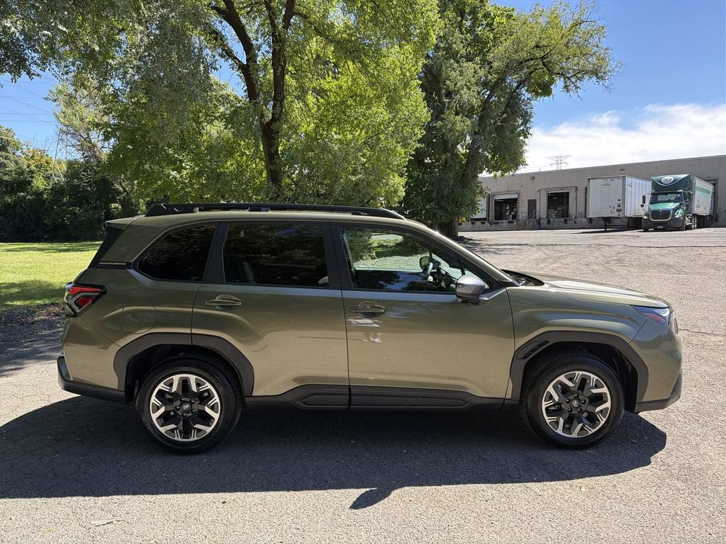 Certified 2026 Subaru Forester Premium AWD/4WD image 9