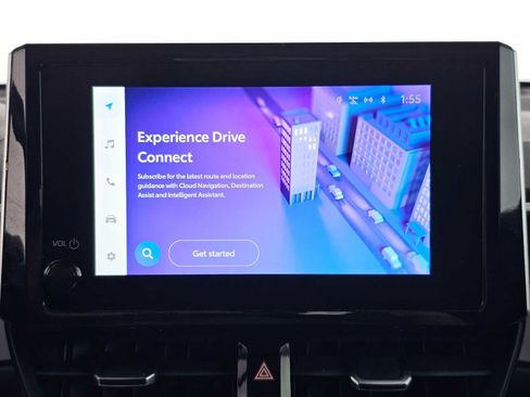 Used 2024 Toyota Corolla Cross XLE w/ Convenience Package image 27