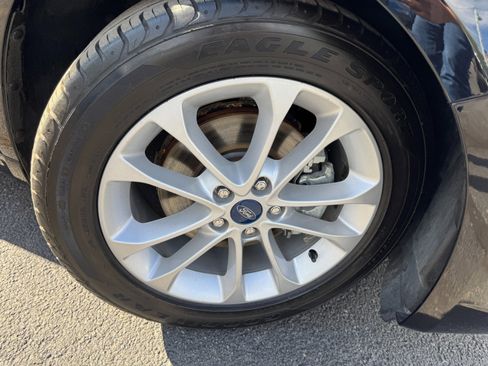 Used 2020 Ford Fusion SE image 20