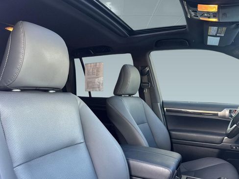 Used 2023 Lexus GX 460 Premium image 26