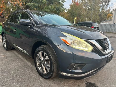 Used 2016 Nissan Murano SV image 3