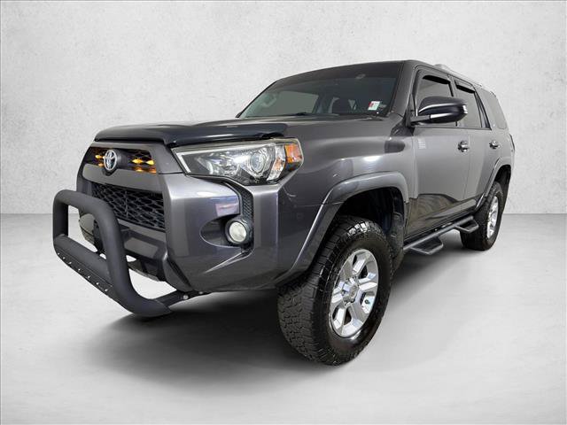 Used 2018 Toyota 4Runner SR5 AWD/4WD image 7