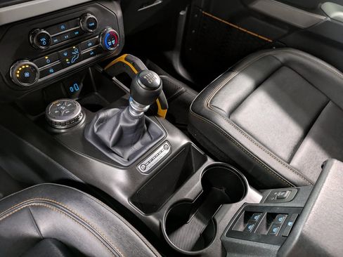 Used 2021 Ford Bronco Badlands image 13