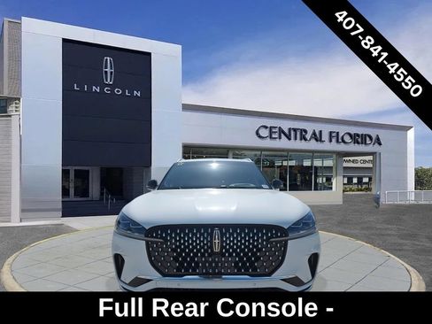 Used 2025 Lincoln Aviator Black Label AWD/4WD image 2