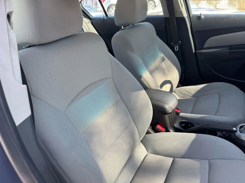 Used 2014 Chevrolet Cruze LT image 22