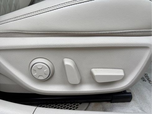 Used 2019 Genesis G70 3.3T Design image 50