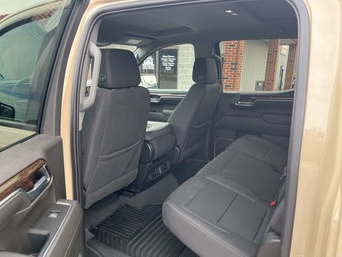 Used 2022 GMC Sierra 1500 Elevation image 24