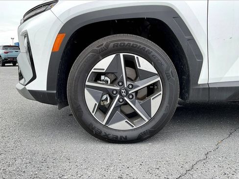 Used 2025 Hyundai Tucson SEL AWD/4WD image 31