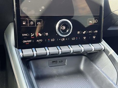 New 2026 GMC Terrain AT4 w/ Convenience Package III image 22