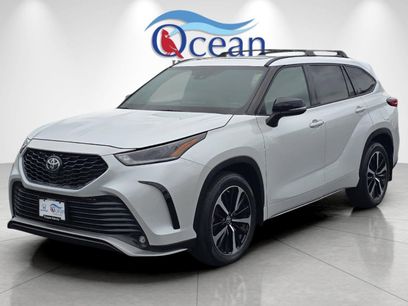 Used 2022 Toyota Highlander XSE