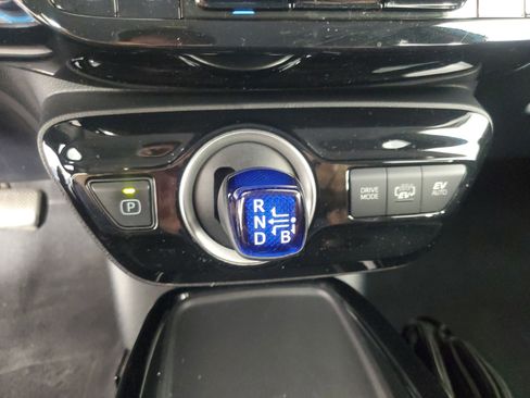 Used 2020 Toyota Prius Prime LE image 24