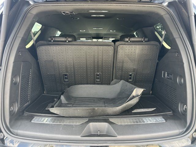 Used 2022 Chevrolet Tahoe Z71 w/ Luxury Package AWD/4WD image 24