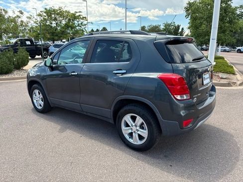 Used 2018 Chevrolet Trax LT w/ LT Convenience Package AWD/4WD image 4