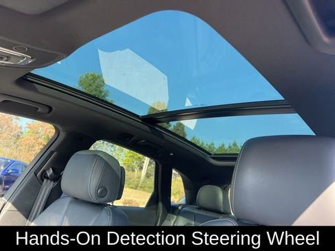 Used 2023 Audi SQ5 Prestige w/ Prestige Package image 28