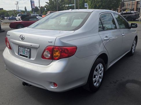 Used 2009 Toyota Corolla LE FWD image 8