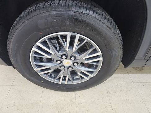 Used 2025 Chevrolet Traverse LT AWD/4WD image 26