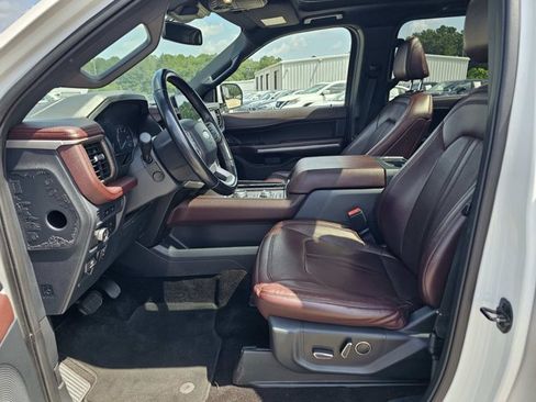 Used 2022 Ford Expedition Limited AWD/4WD image 18