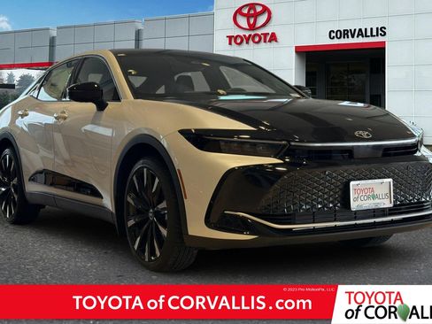New 2026 Toyota Crown Platinum AWD/4WD image 1