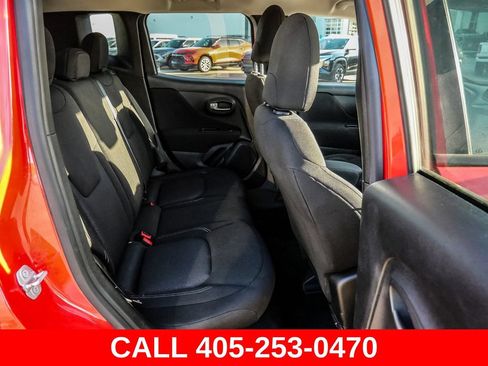 Used 2021 Jeep Renegade Sport AWD/4WD image 19