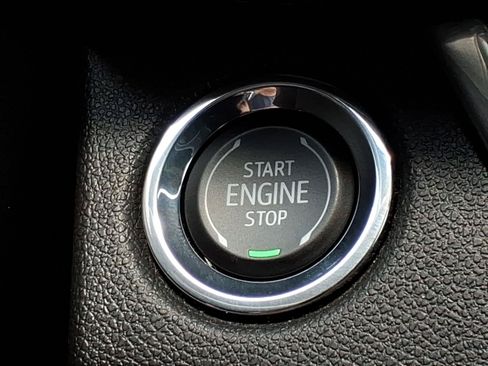 Used 2024 Buick Envista Sport Touring w/ Convenience I Package FWD image 30