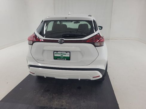 Used 2024 Nissan Kicks S FWD image 7